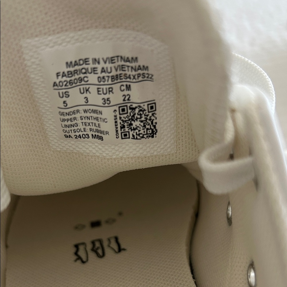 NEW Converse All Star Sneakers - Picture 8 of 12